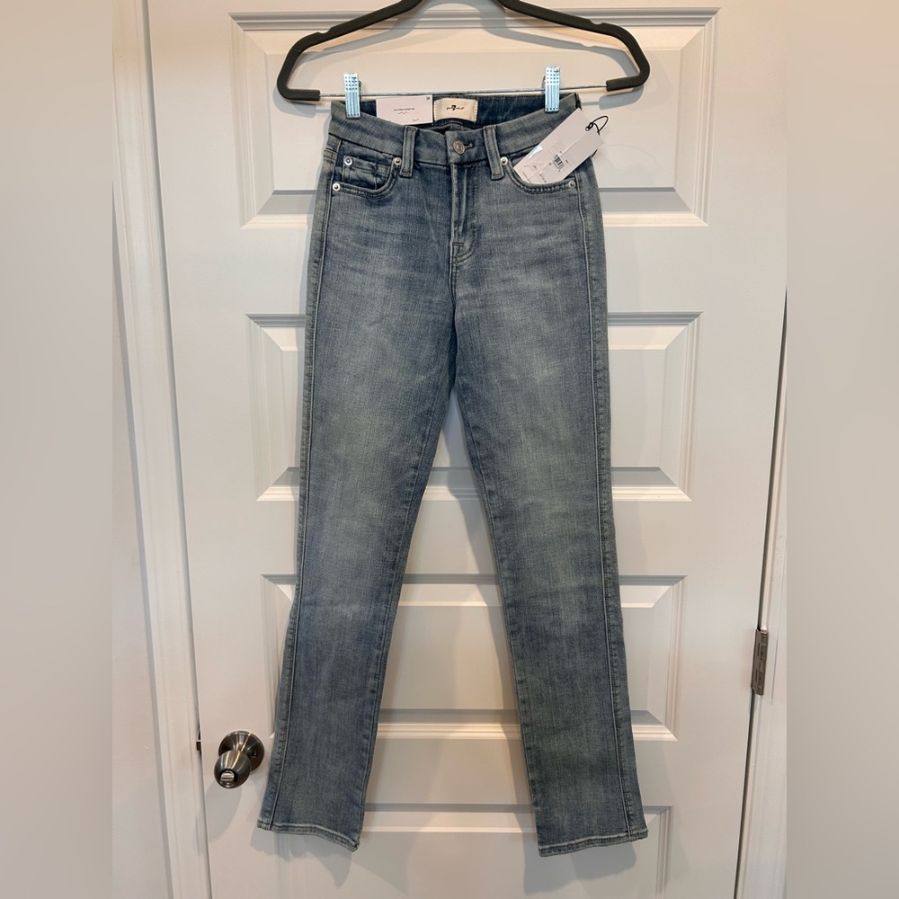 7 For All Mankind Kimmie BNWT Light Wash Women’s Straight Jeans Size 24